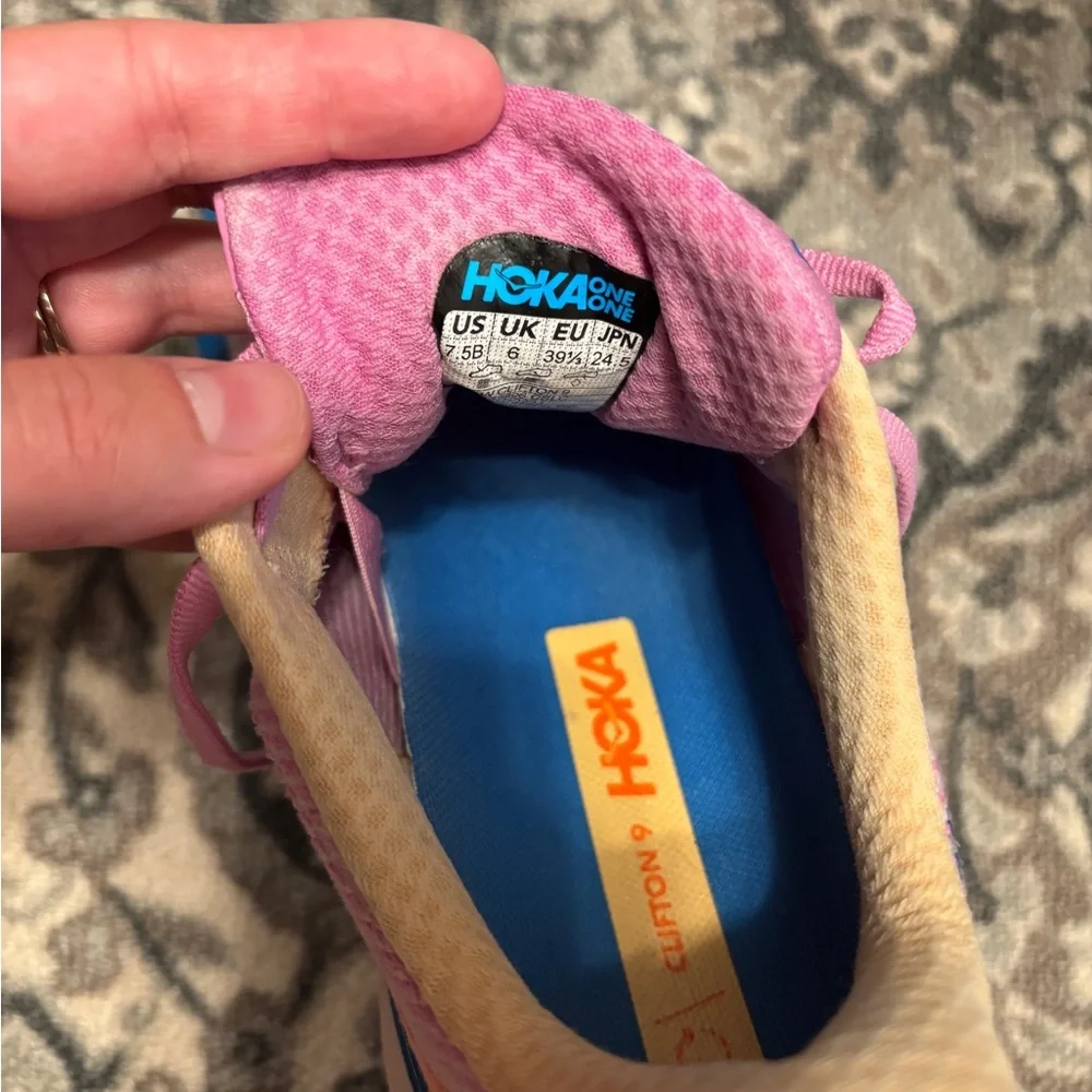 HOKA ONE ONE Clifton 9 Women's Running Shoes Cyclamen / Sweet Lilac - Picture 5 of 5